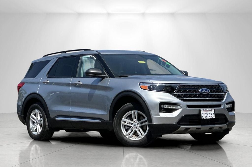 2023 Ford Explorer XLT in Silver Metallic — front three-quarter view